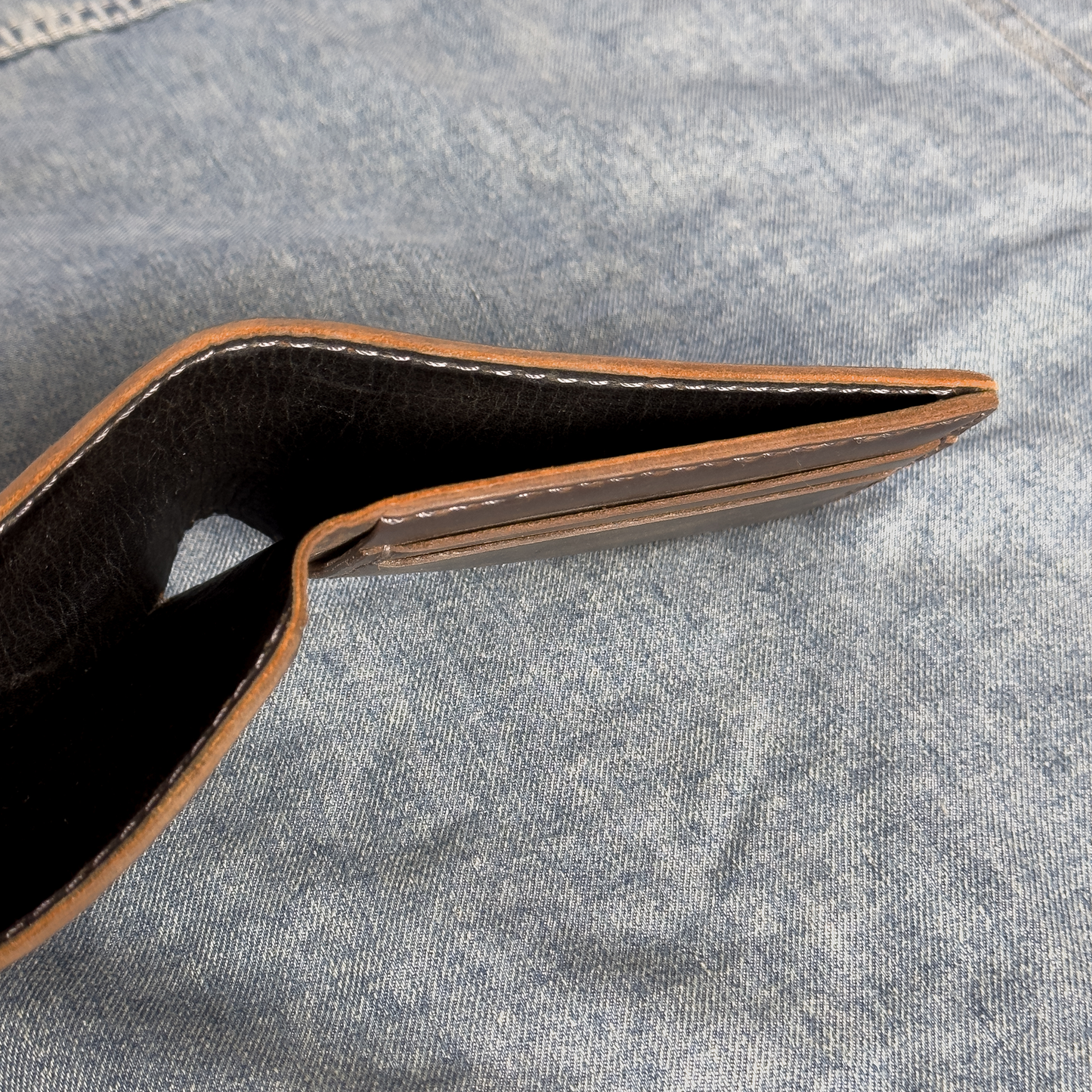 Billetera Bifold Engrasada